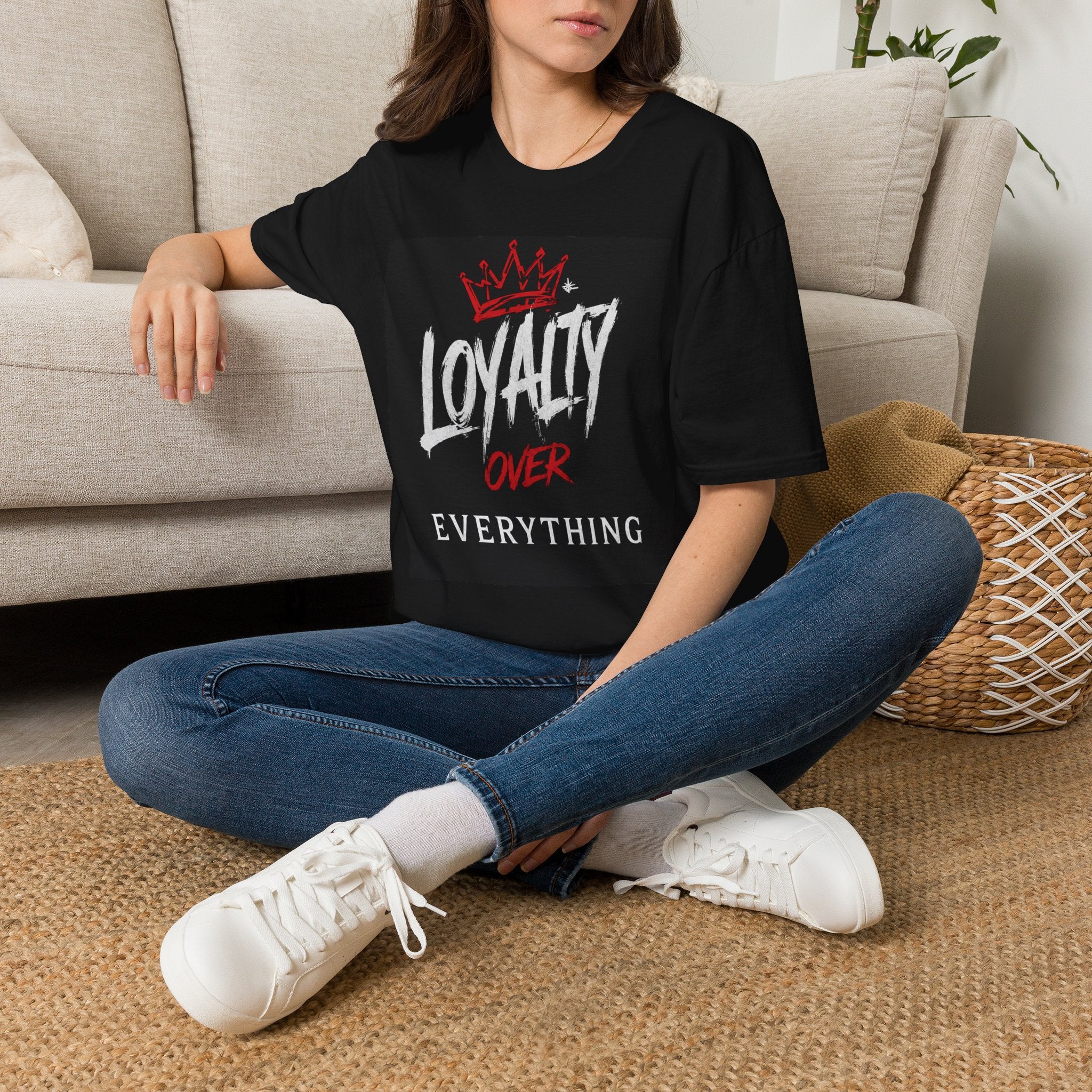 Bold Crown Graphics T-Shirt